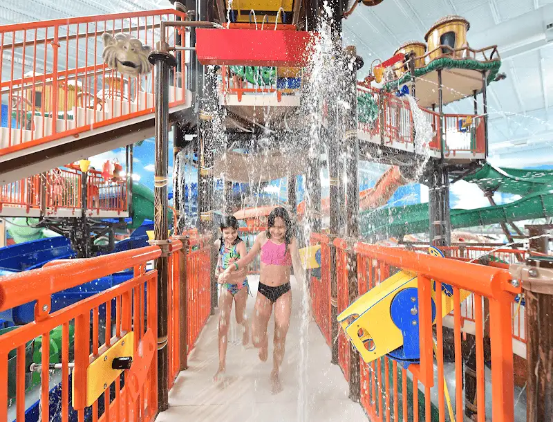 Kalahari Indoor Waterpark near Lake Harmony — photo 1